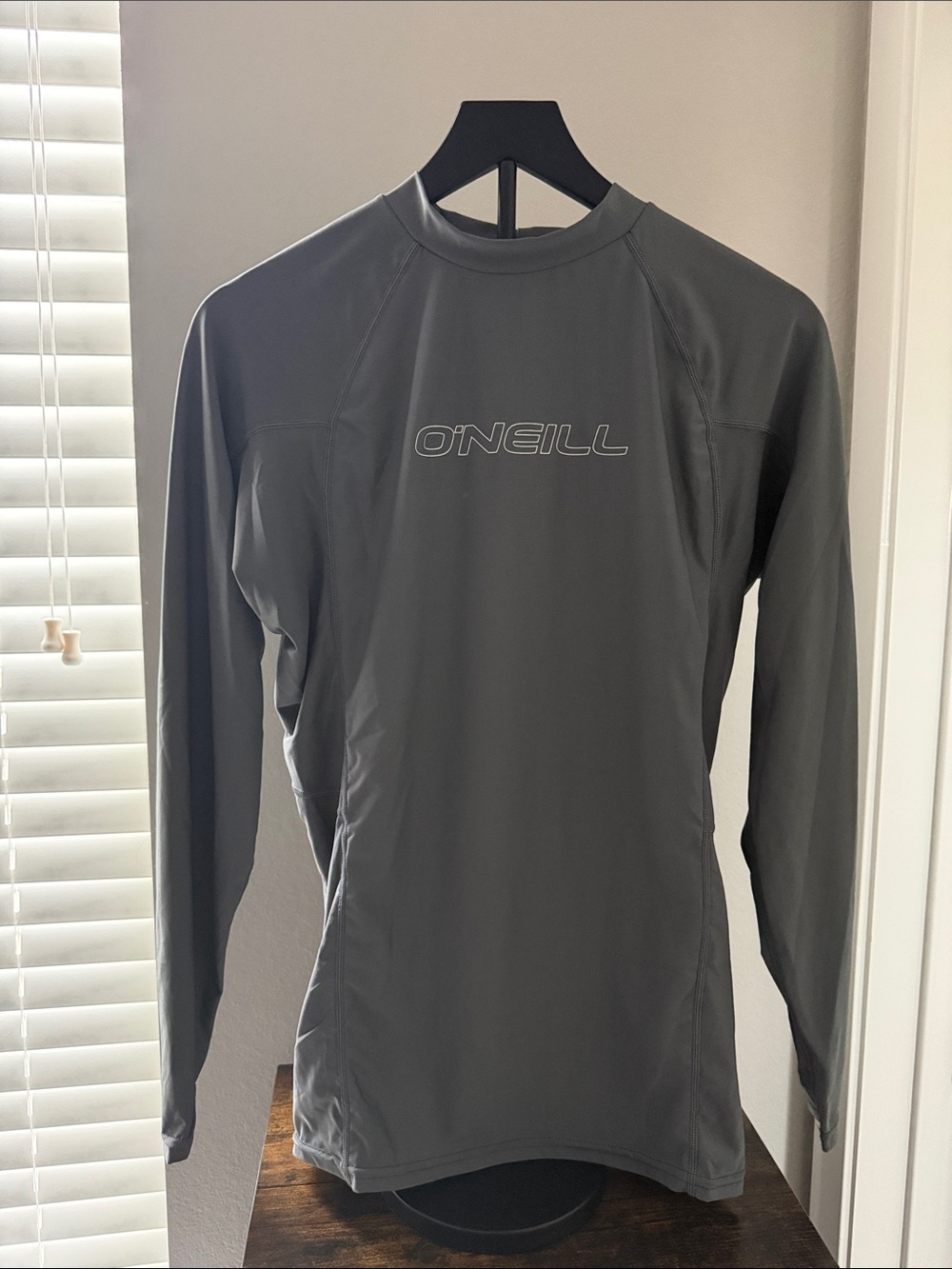 O'Neill Basic Skins 50+ L/S Rash ‘Smoke’